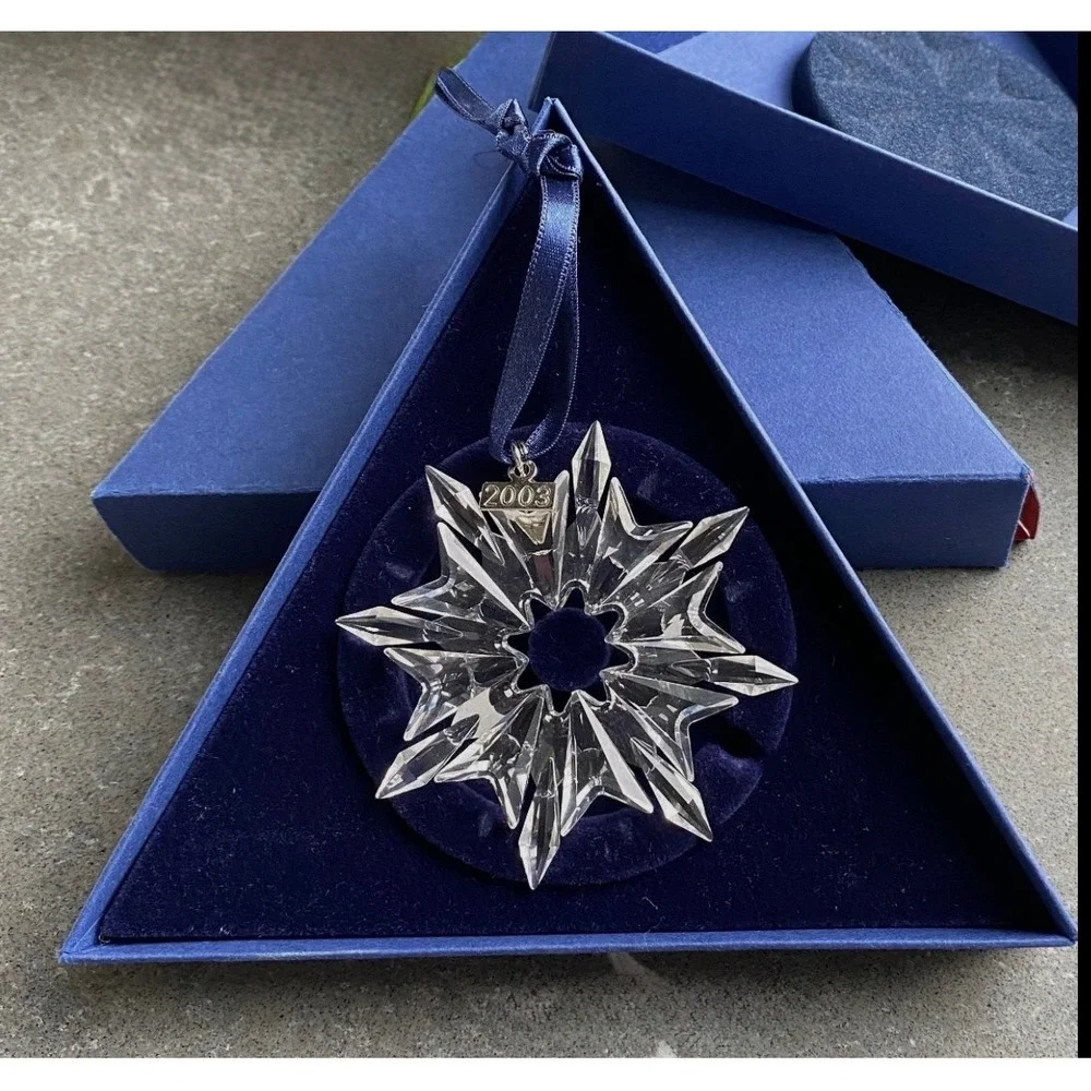 Swarovski 2003 Annual Edition Snowflake Crystal Ornament